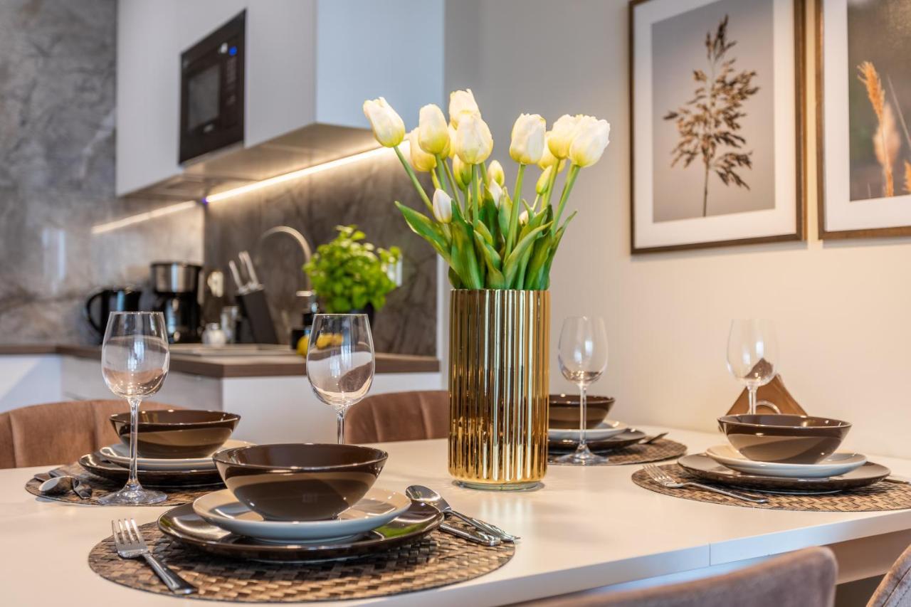 Ambria Apartments Sun Towers 슈비노우이스쳬 외부 사진