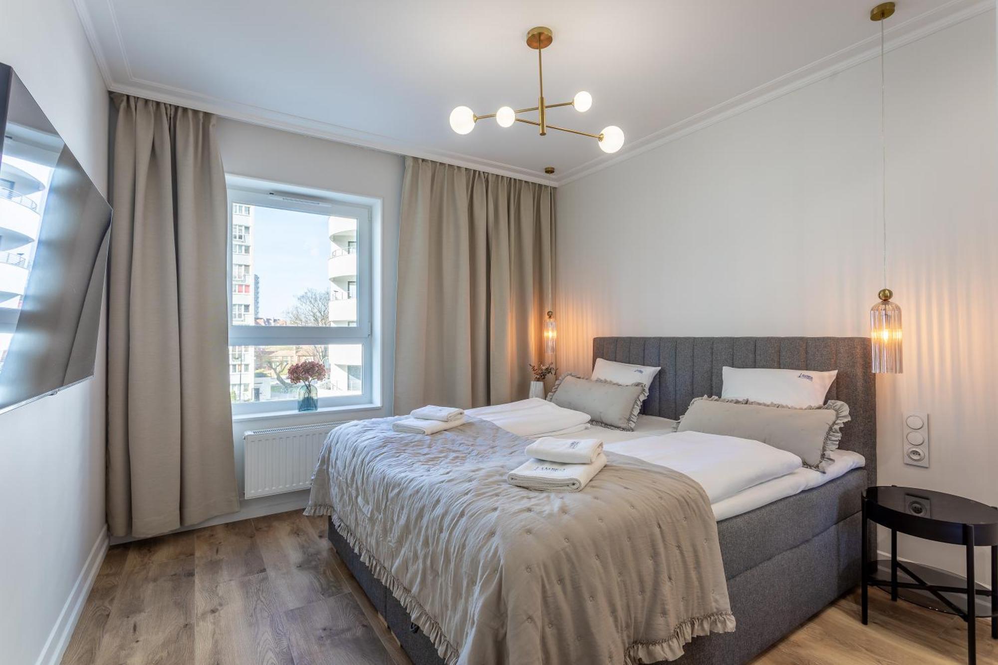 Ambria Apartments Sun Towers 슈비노우이스쳬 외부 사진