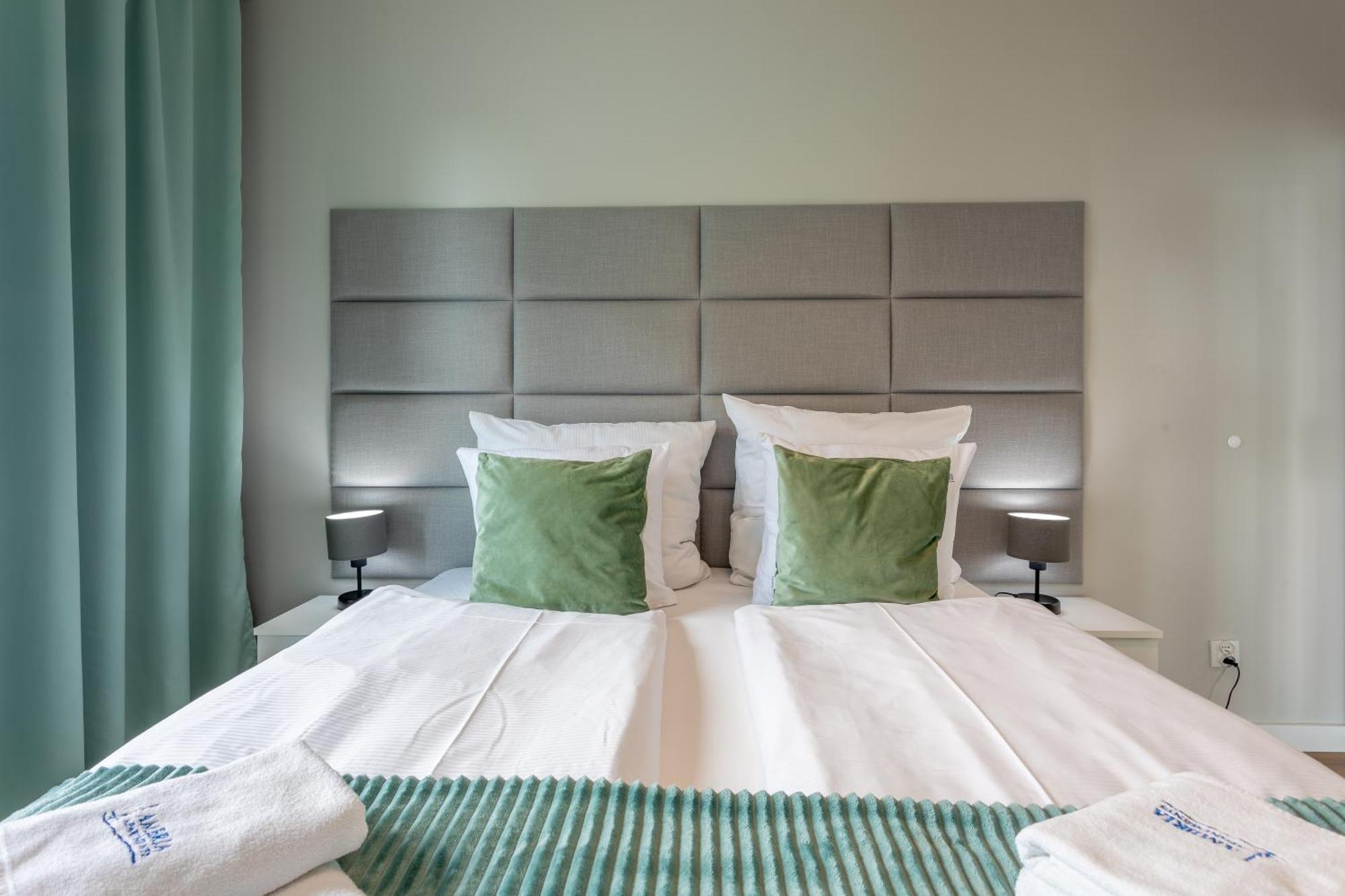 Ambria Apartments Sun Towers 슈비노우이스쳬 외부 사진
